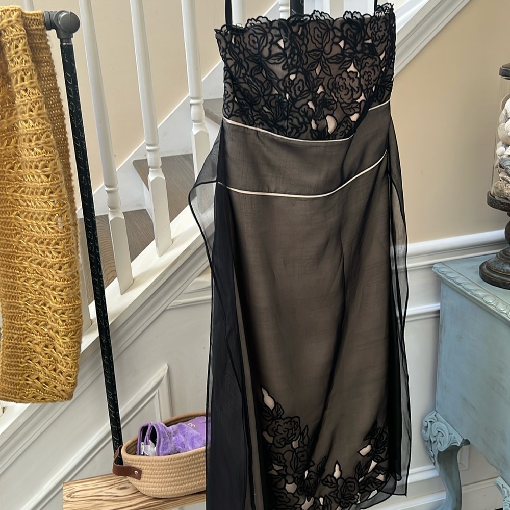 White House Black market strapless dress. Size 8